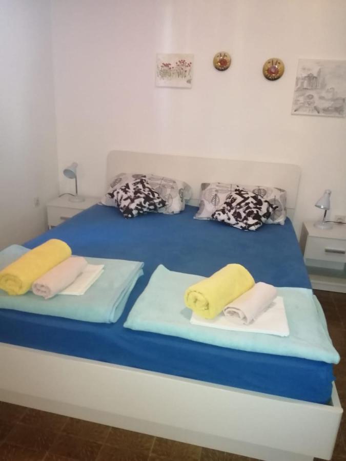 Apartmani Rosanda 2 Петрчане Екстер'єр фото